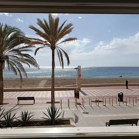 Piso Primera Linea Playa Apartment